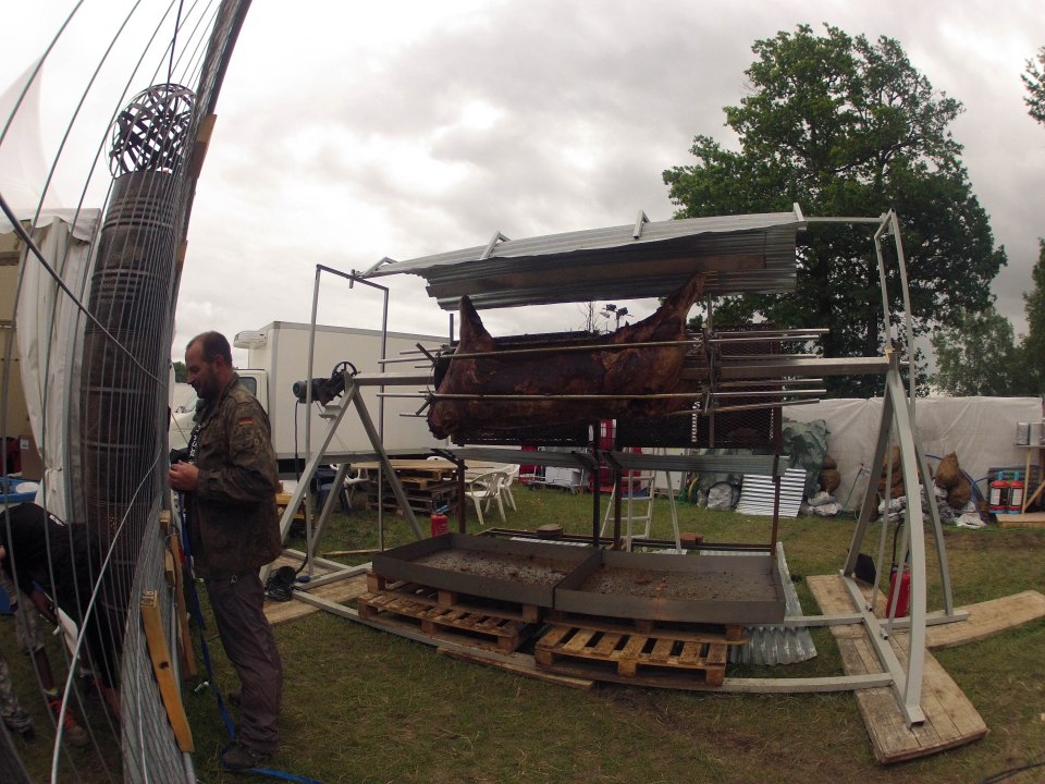 Oui, c'est bien un boeuf entier à la broche!